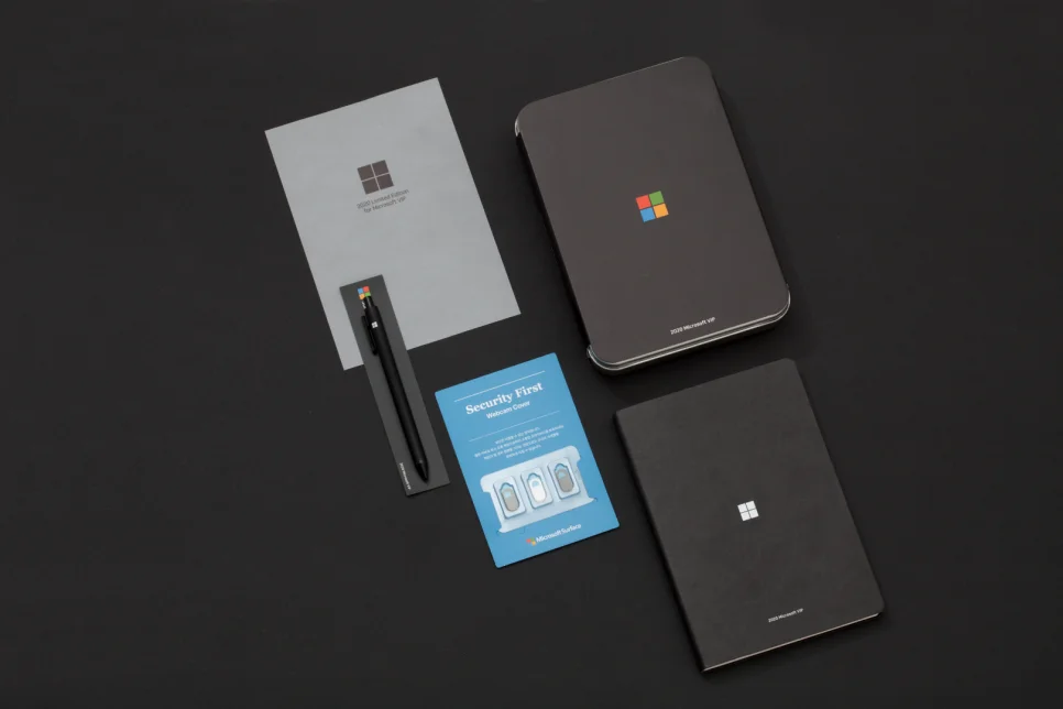 Microsoft Tech 브랜드와 잘 어울리는 틴케이스 키트